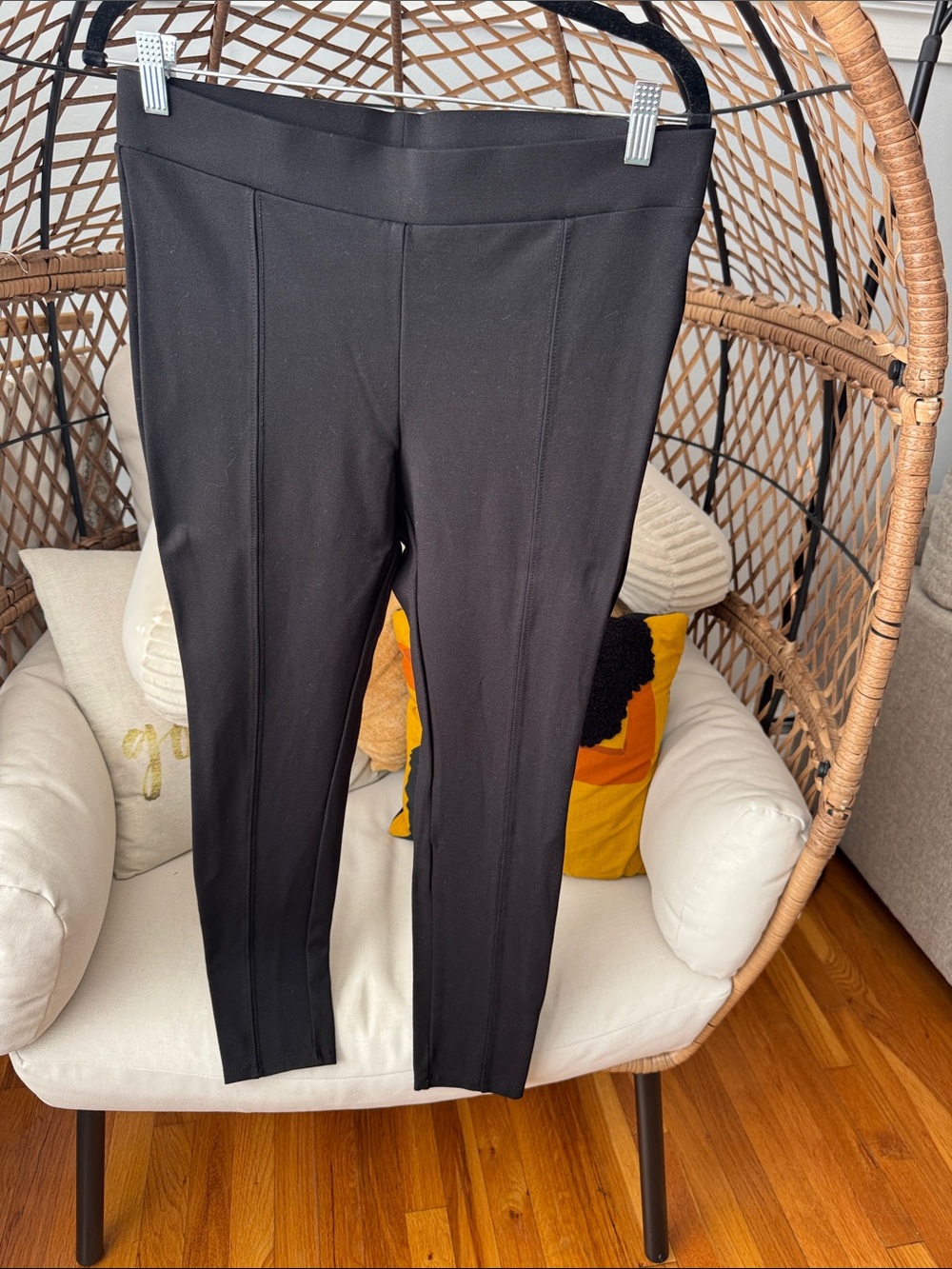 Time and Tru Black Ponte Skinny Pull-On Ankle Leggings